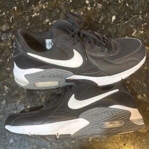 Nike Air Max Excee Sneakers! Size 10.5